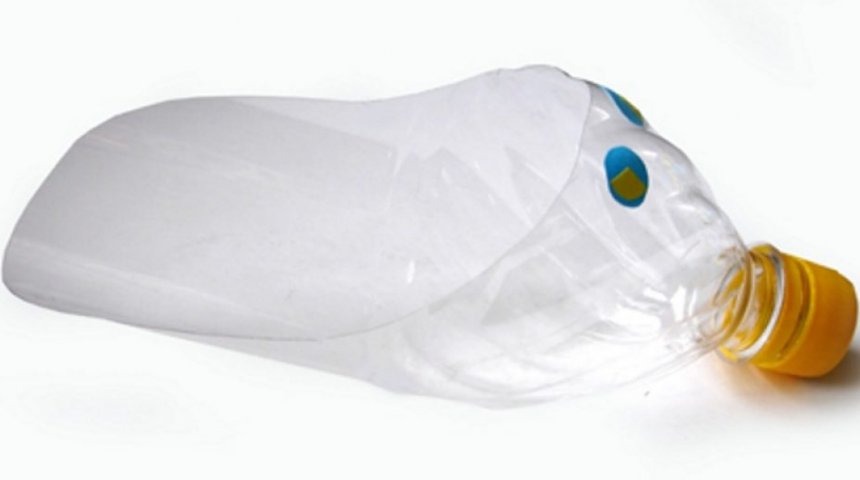 Так тоже можно: диван в ткани из пластиковой бутылки